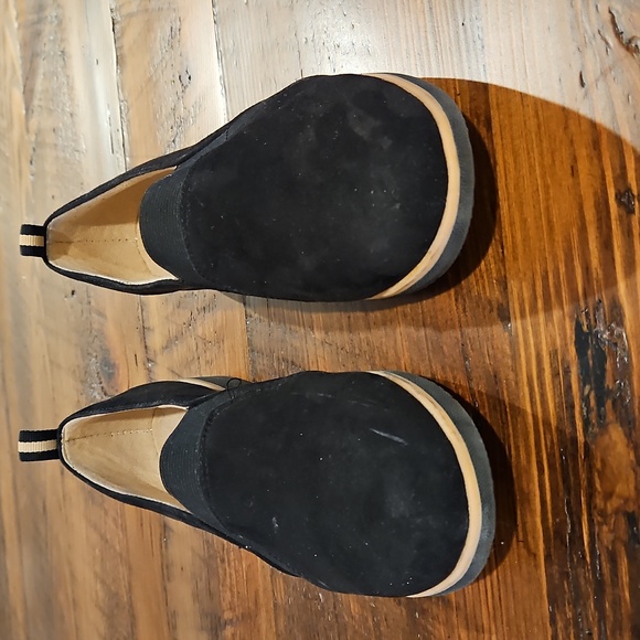SOUL BY NATURALIZER SUEDE LOW WEDGE LOAFER main image 6